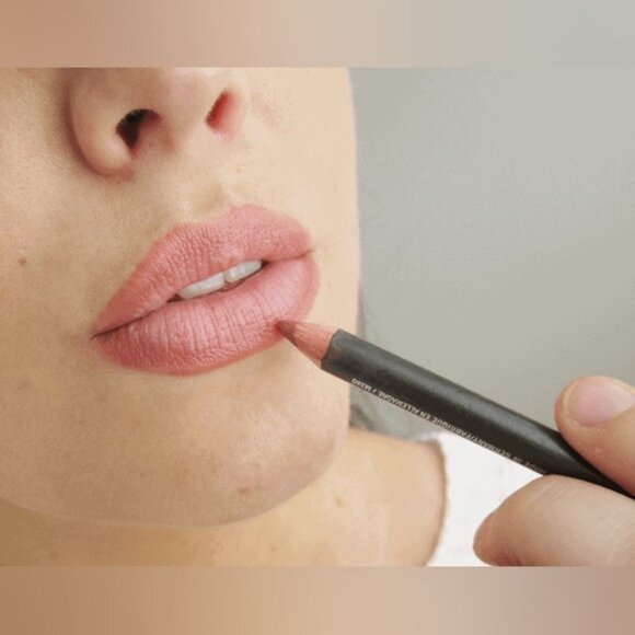 BRAND NEW MAC SPICE universal warm nude red longlasting lip color pencil liner - Picture 3 of 8